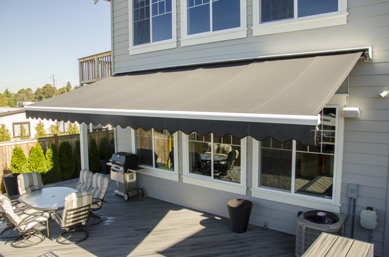 Rainier Retractable Awnings AlumawoodAlumawood